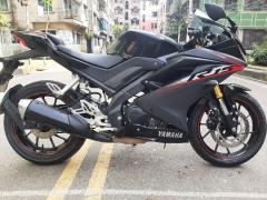 YAMAHA R15 V3